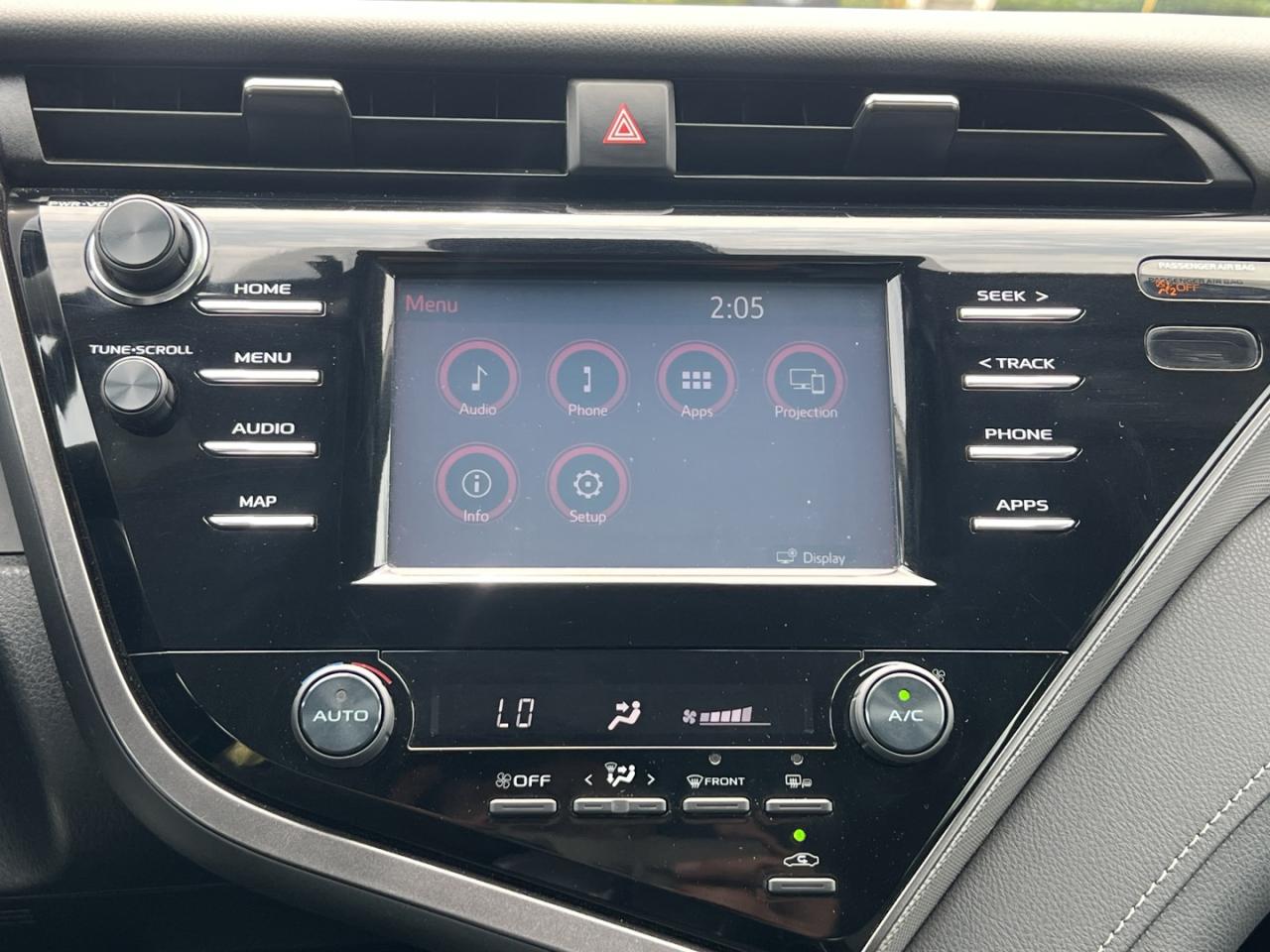 2020 Toyota Camry SE - Photo #21