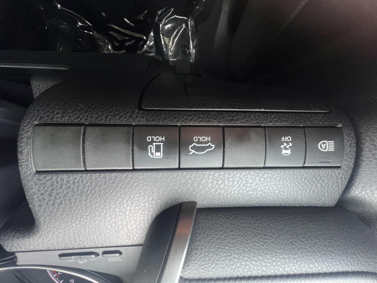 2020 Toyota Camry SE - Photo #24