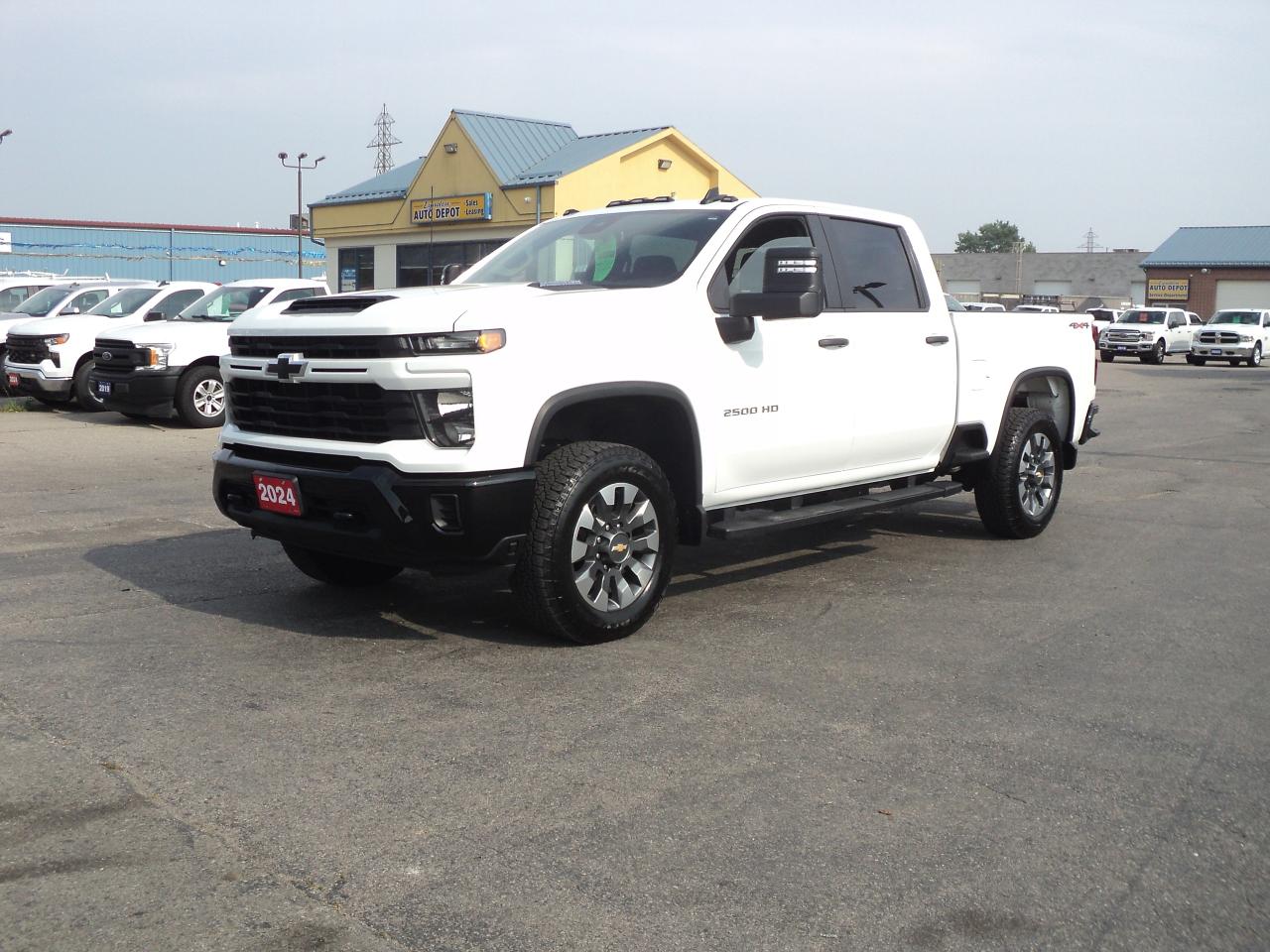 Used 2024 Chevrolet Silverado 2500 Custom CrewCab4WD 6.6L8cylDuramaxDiesel 6'10