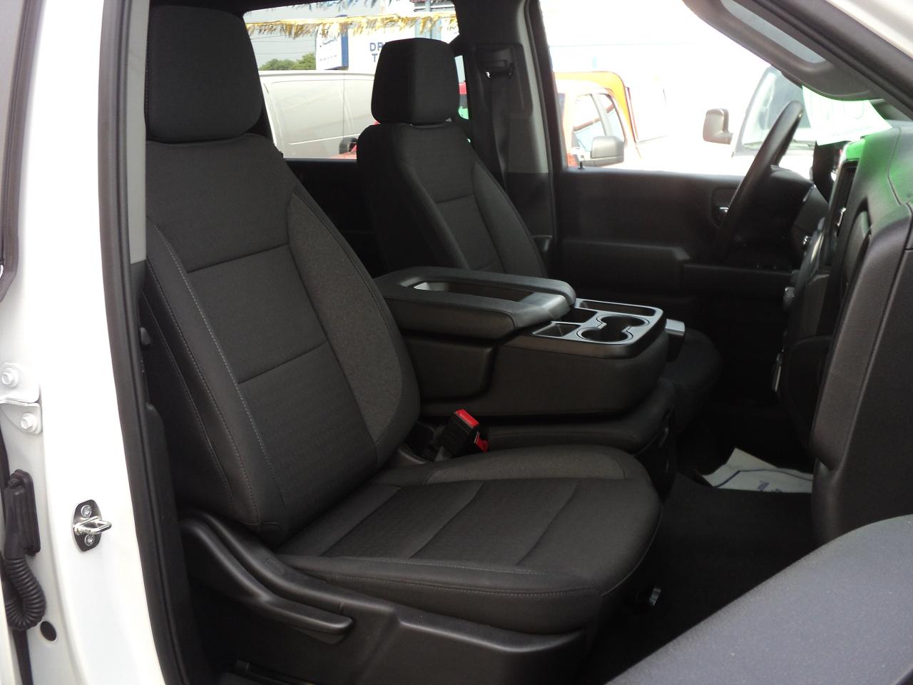 2024 Chevrolet Silverado 2500 Custom CrewCab4WD 6.6L8cylDuramaxDiesel 6'10"Box - Photo #12