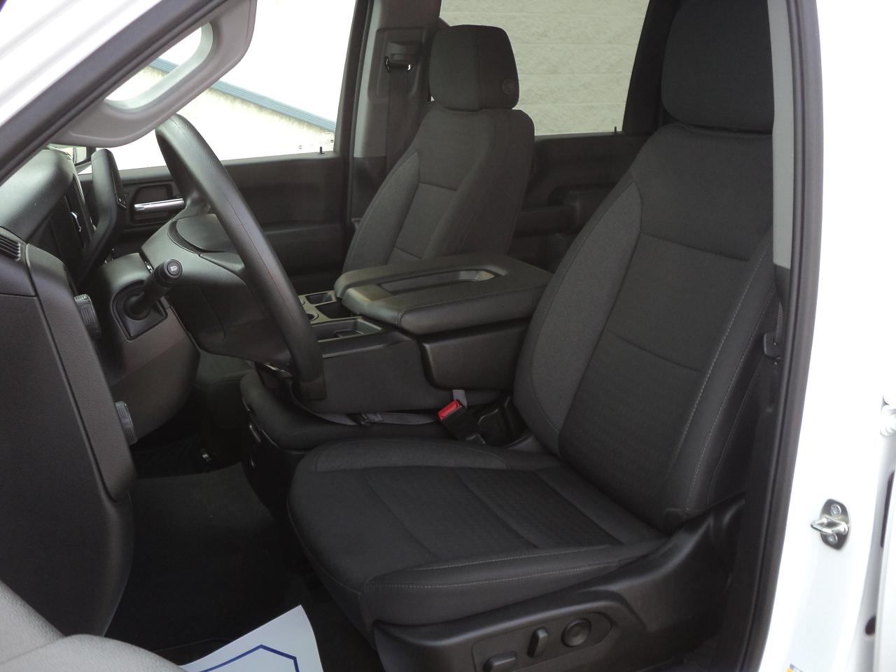 2024 Chevrolet Silverado 2500 Custom CrewCab4WD 6.6L8cylDuramaxDiesel 6'10"Box - Photo #11