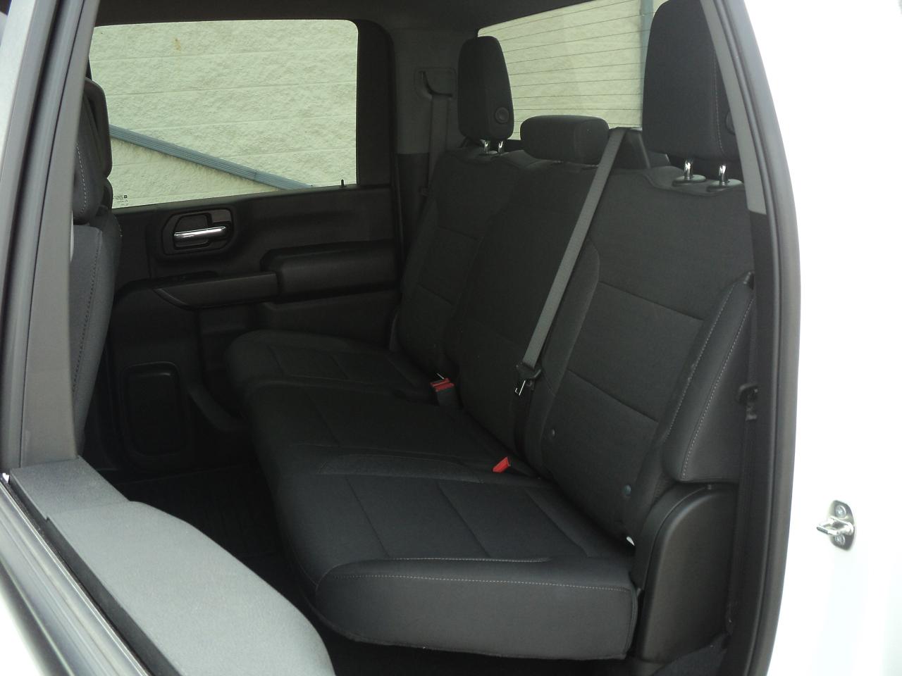 2024 Chevrolet Silverado 2500 Custom CrewCab4WD 6.6L8cylDuramaxDiesel 6'10"Box - Photo #13