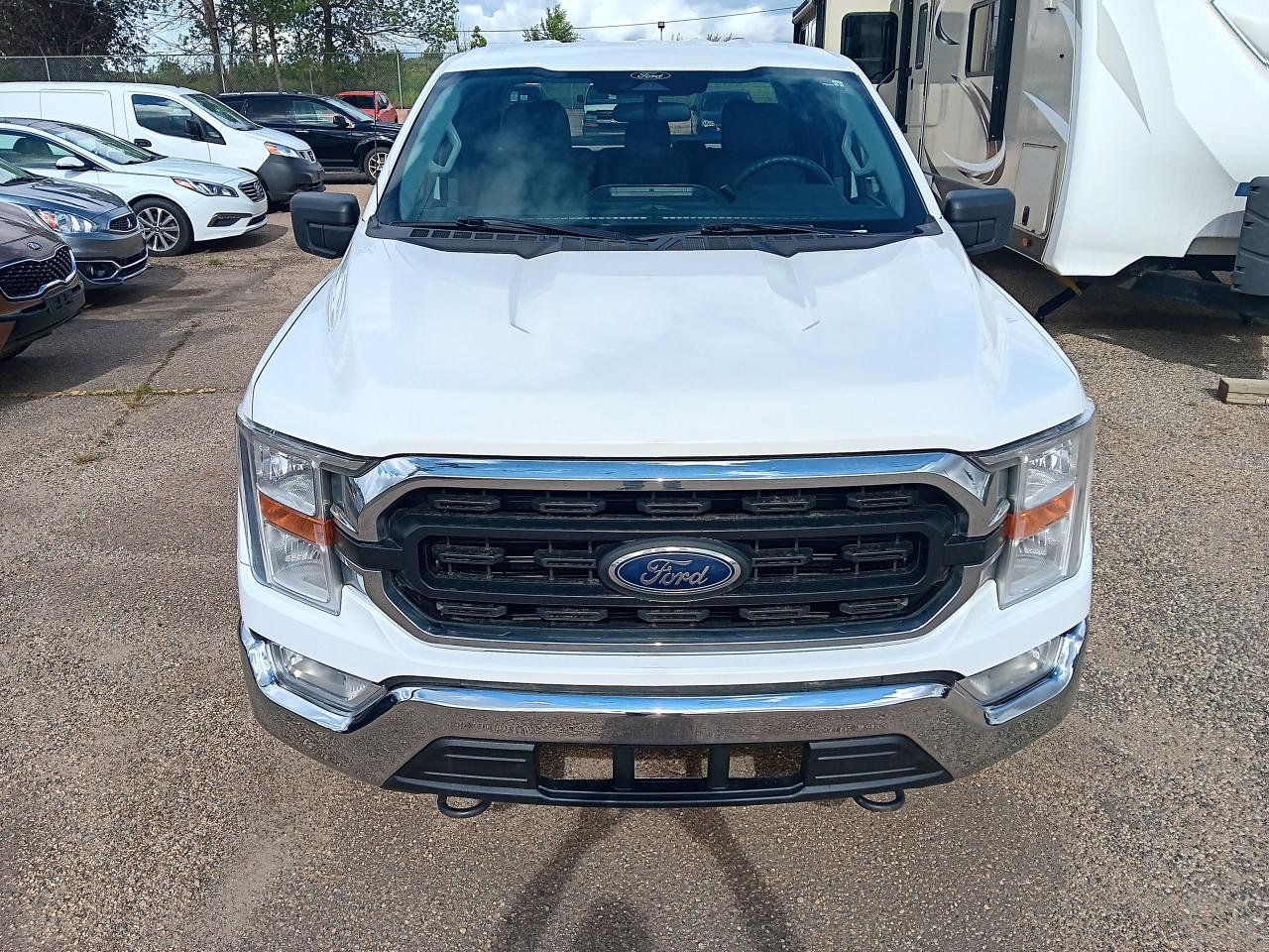 2021 Ford F-150 XLT Supercab 4x4, BU Cam Trailer Package, Blindspo - Photo #2