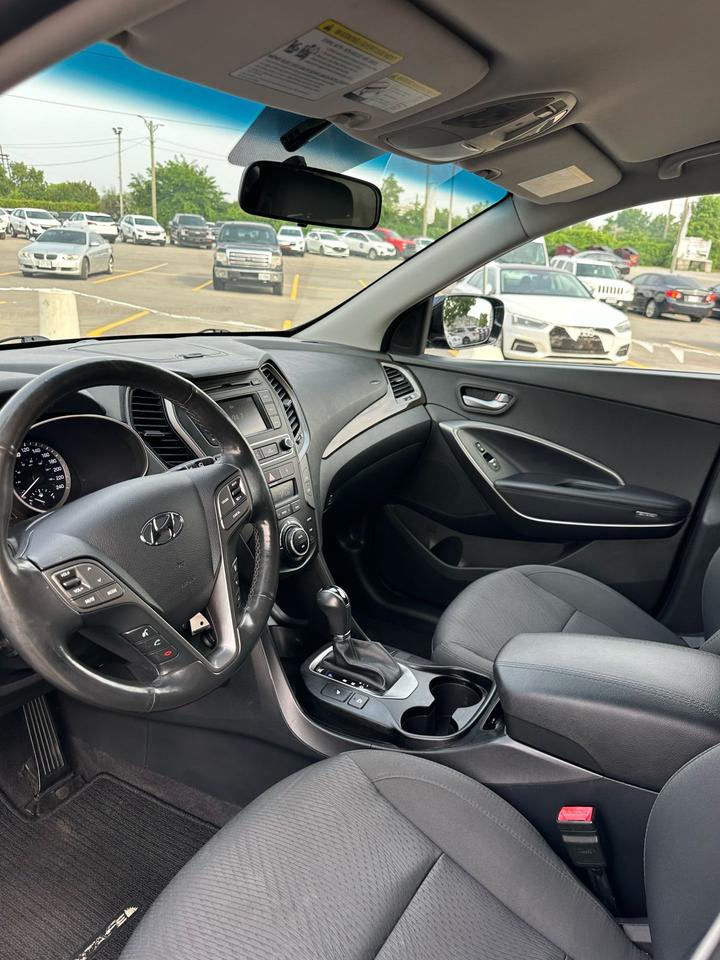 2017 Hyundai Santa Fe Sport Premium Photo