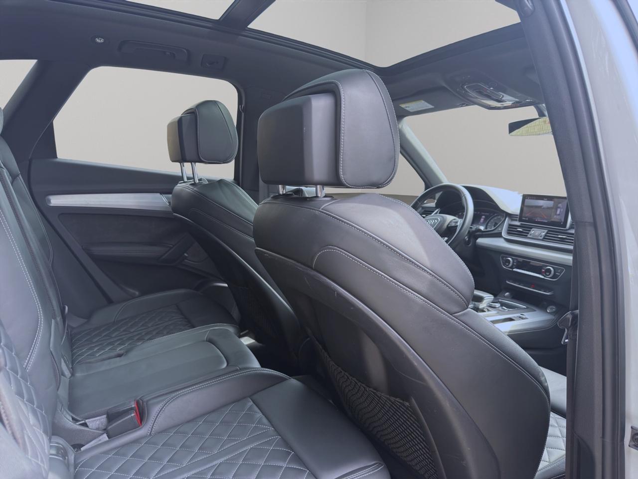 2019 Audi SQ5 Premium Plus Photo