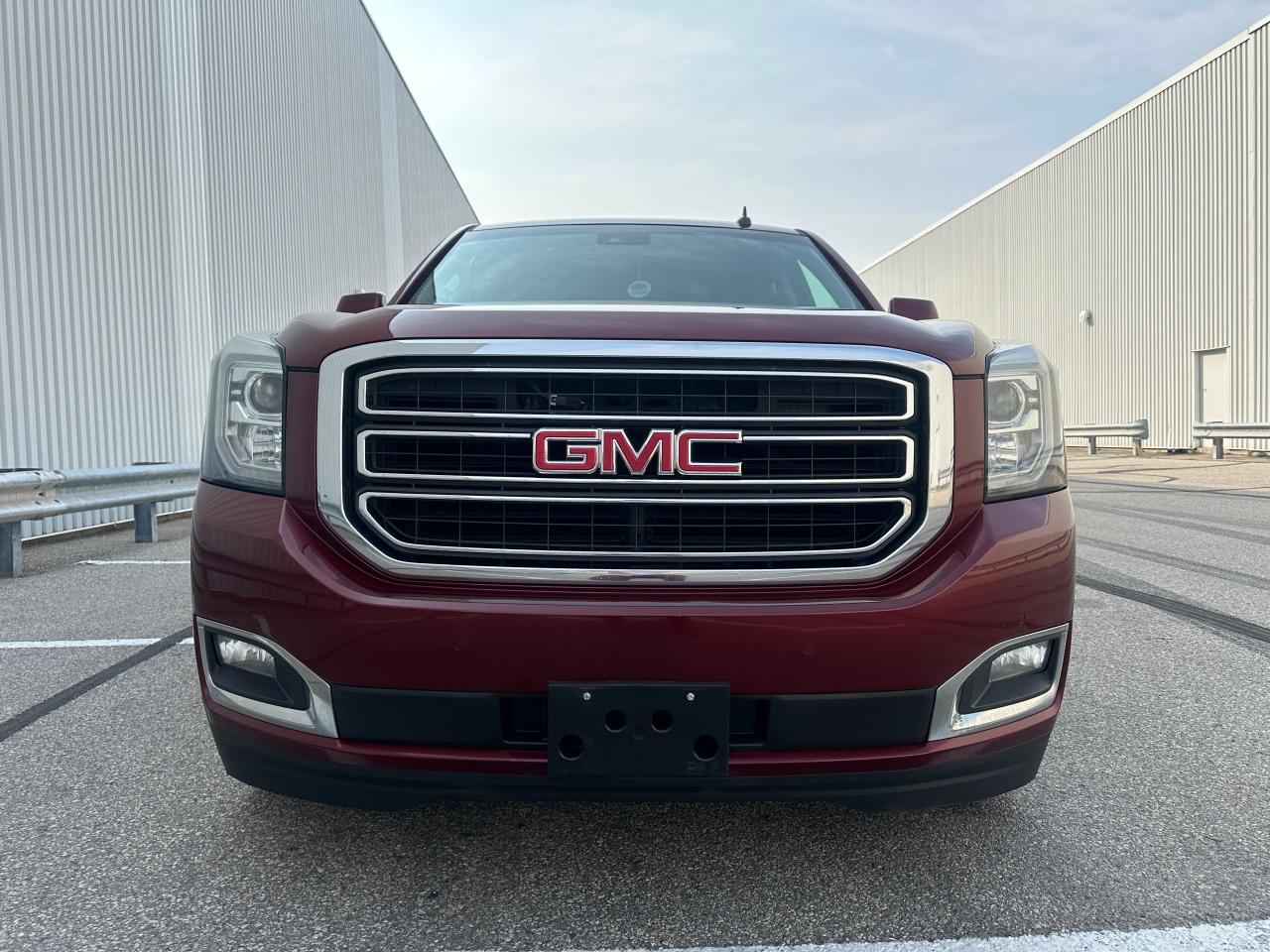 2018 GMC Yukon SLT+ FULLY APPOINTED Photo2