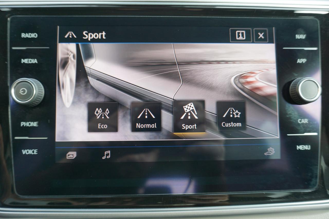 2018 Volkswagen Atlas V6 HIGHLINE AWD CERTIFIED *7 SEATS* CAMERA NAV LEATHER HEAT/COLD P.ROOF B.SPOT CRUISE ALLOYS - Photo #37