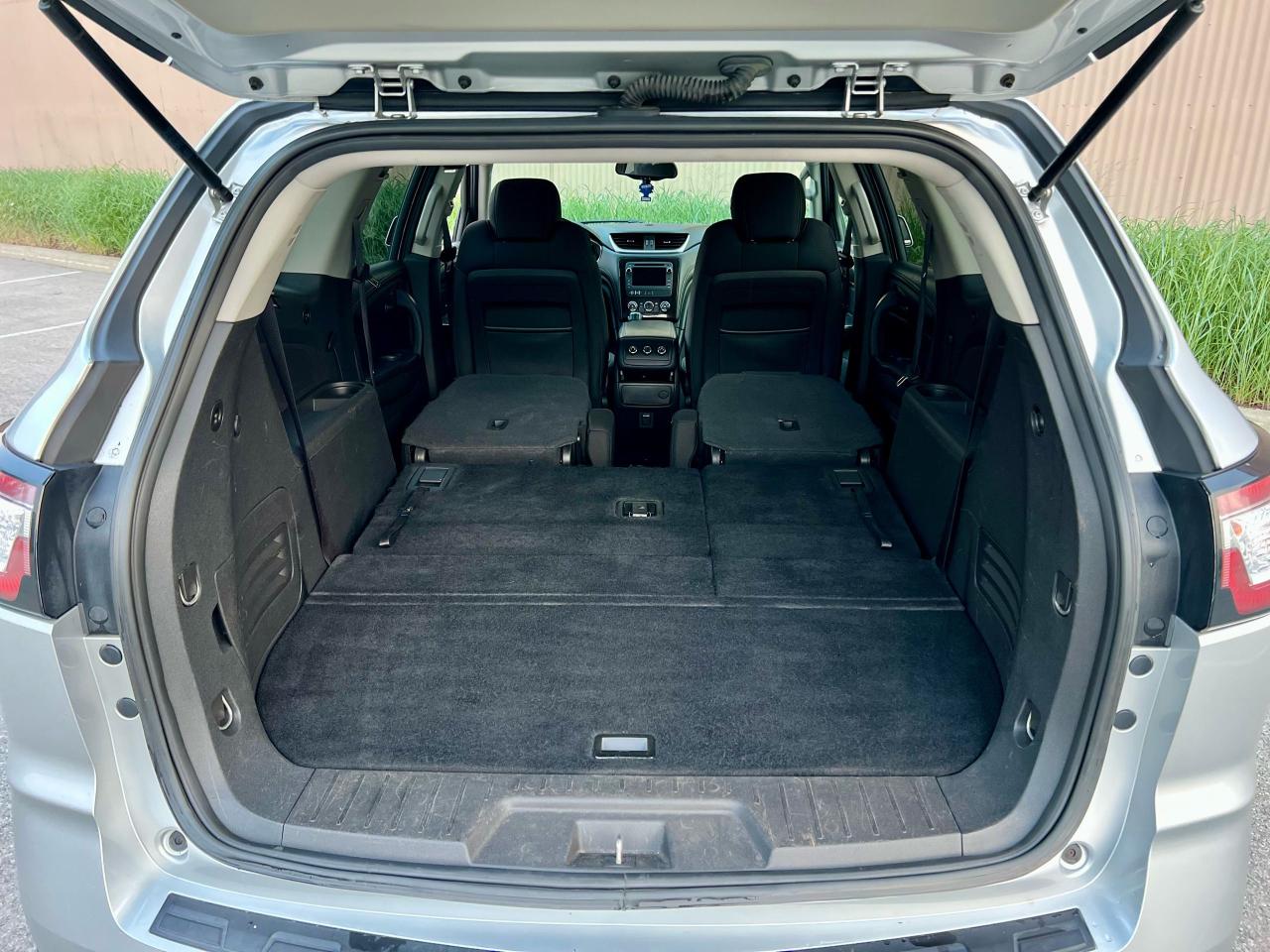 2015 Chevrolet Traverse LT - Photo #17