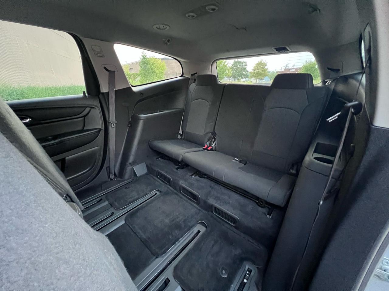 2015 Chevrolet Traverse LT - Photo #14