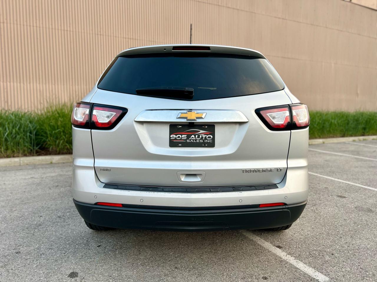 2015 Chevrolet Traverse LT - Photo #8