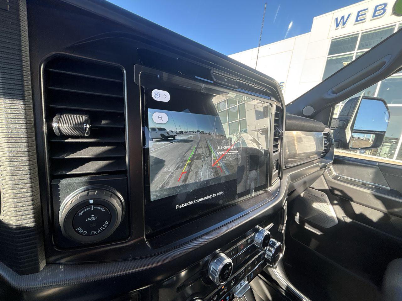 2025 Ford F-150 Lariat 4WD SuperCrew 5.5' Box Photo5