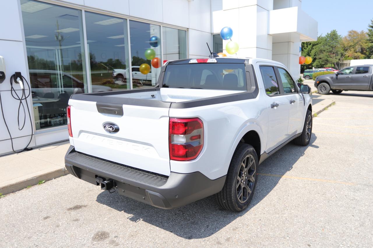 2025 Ford Maverick XLT AWD SuperCrew Photo3