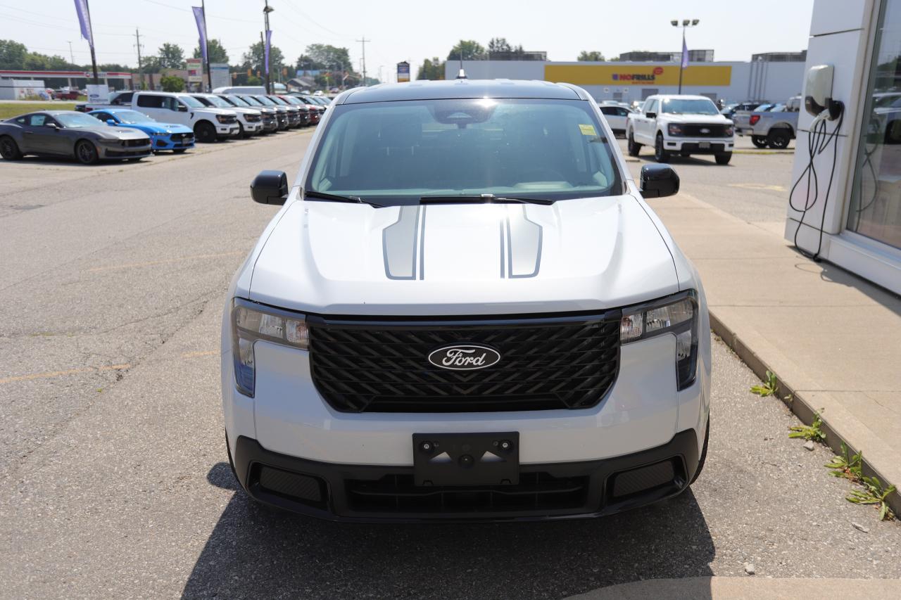 2025 Ford Maverick XLT AWD SuperCrew Photo5