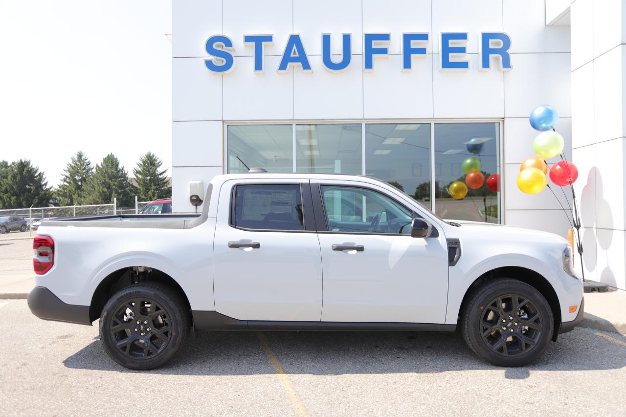 2025 Ford Maverick XLT AWD SuperCrew Photo2