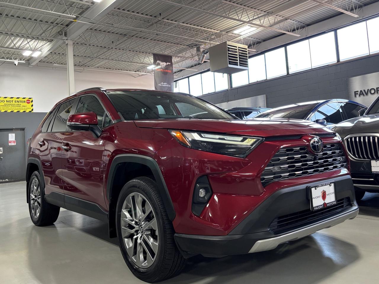2023 Toyota RAV4 Limited AWD|JBLAUDIO|360CAM|LEATHER|SUNROOF|ALLOYS - Photo #2