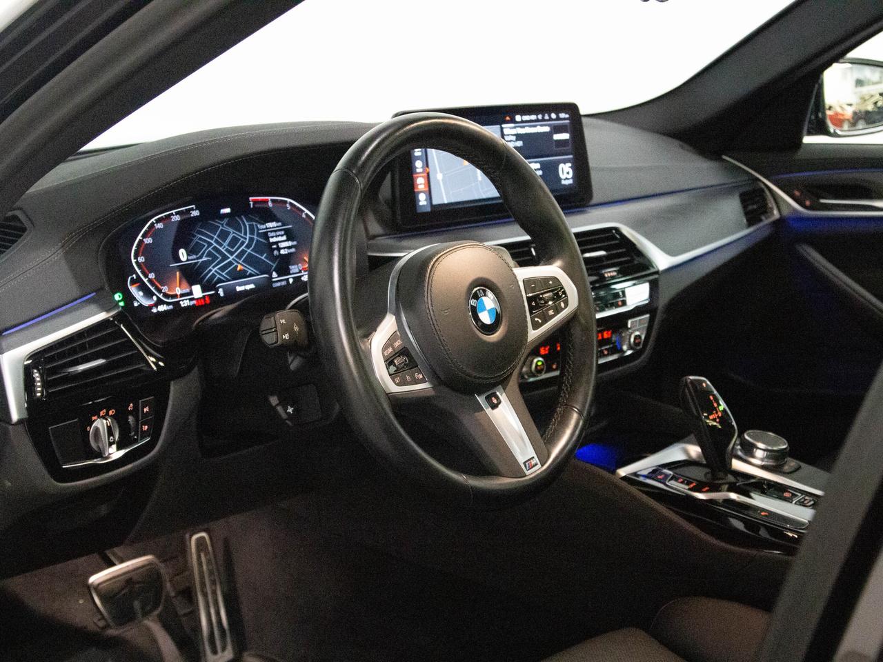 2023 BMW 5 Series 530I | M SPORT | DIAMOND STITCH | 20"RIM | HEATED Photo