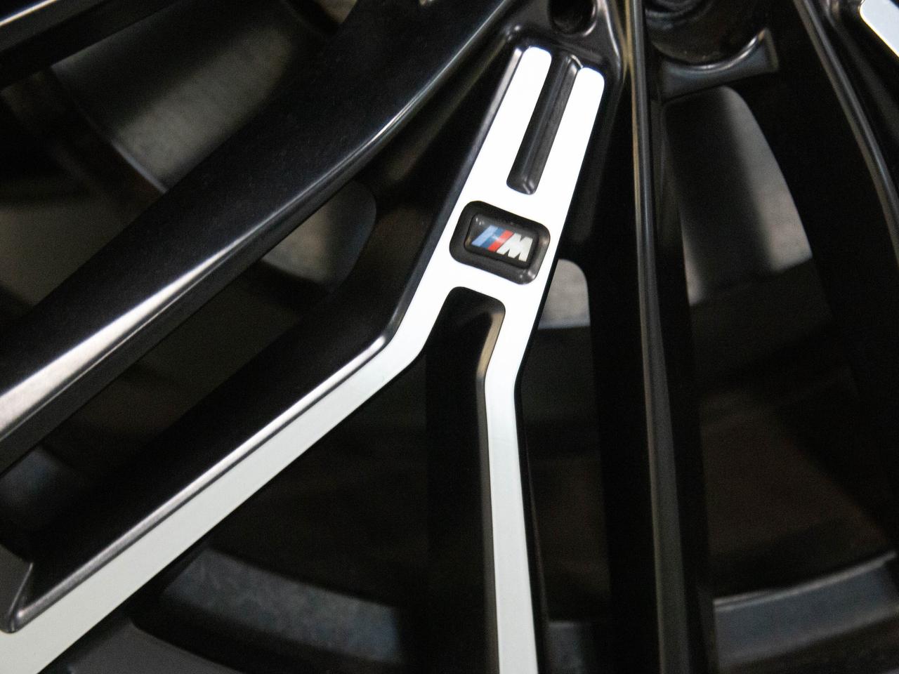 2023 BMW 5 Series 530I | M SPORT | DIAMOND STITCH | 20"RIM | HEATED Photo