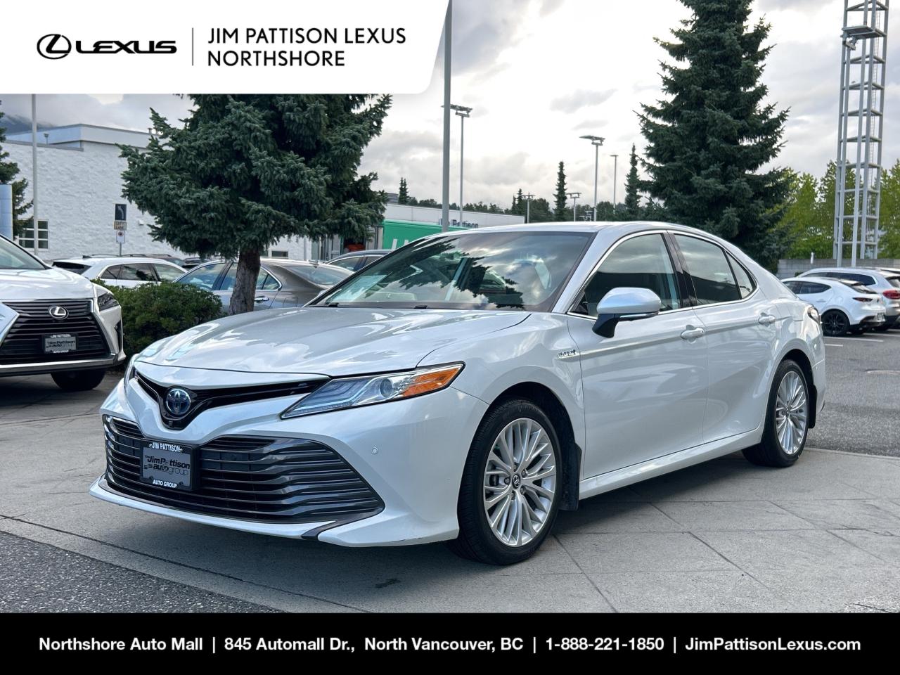 Used 2019 Toyota Camry HYBRID XLE CVT / XLE / Hybrid Drive / Gas Saver / for sale in North Vancouver, BC