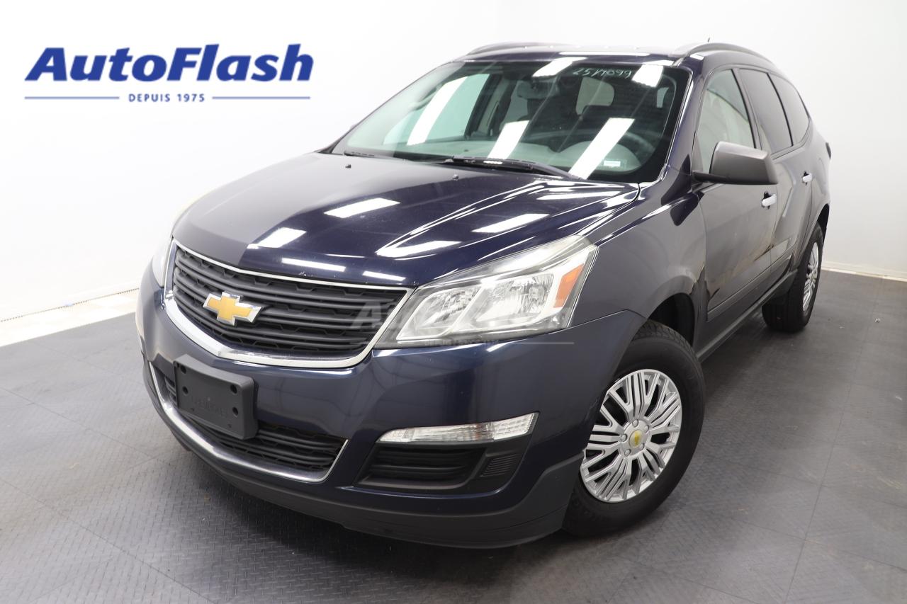 Used 2017 Chevrolet Traverse LS, 8 PASSAGERS, CAMERA RECUL, BLUETOOTH for sale in Saint-Hubert, QC