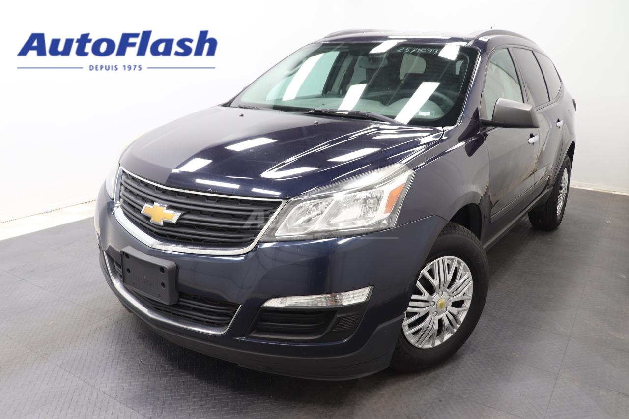 Used 2017 Chevrolet Traverse LS, 8 PASSAGERS, CAMERA RECUL, BLUETOOTH for sale in Saint-Hubert, QC