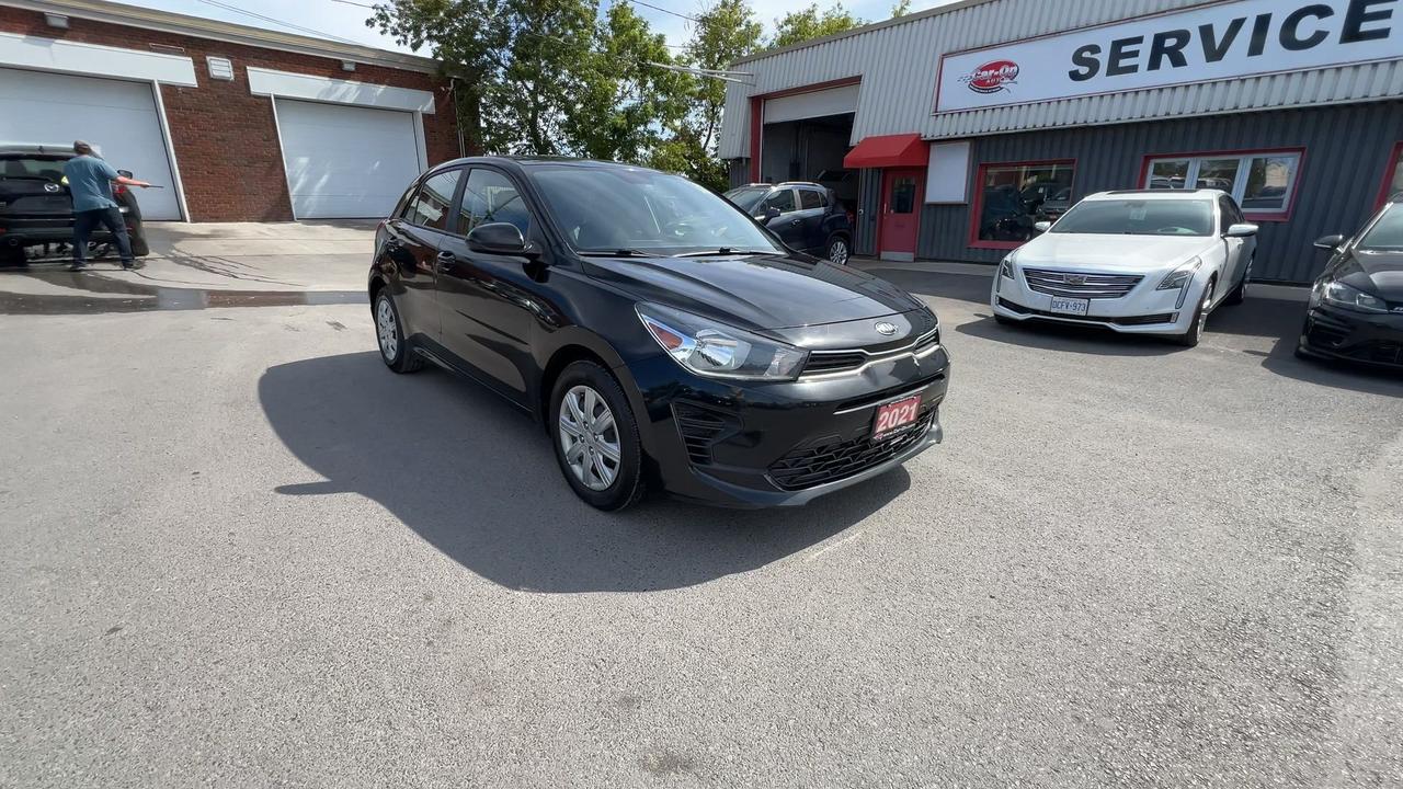 2021 Kia Rio5 AUTO| HTD SEATS | WIRELESS CARPLAY | KEYLESS ENTRY Photo