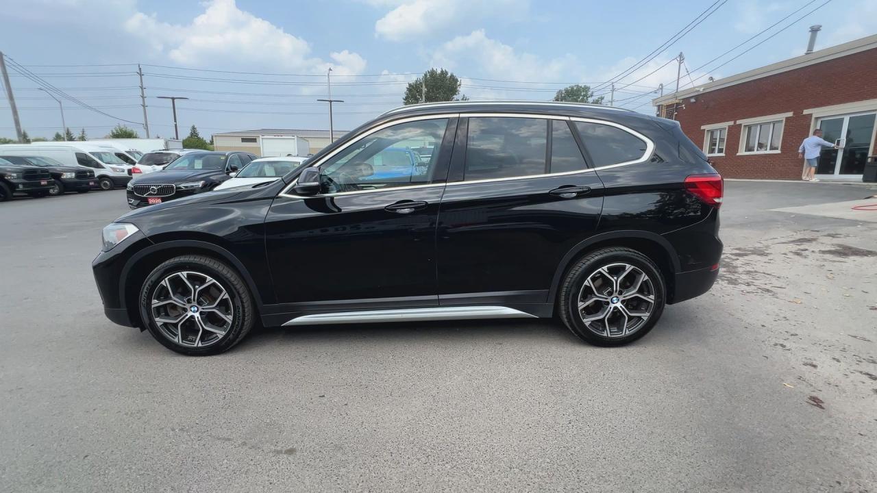2021 BMW X1 PREMIUM AWD | HTD LEATHER | PANO ROOF | REAR CAM Photo4