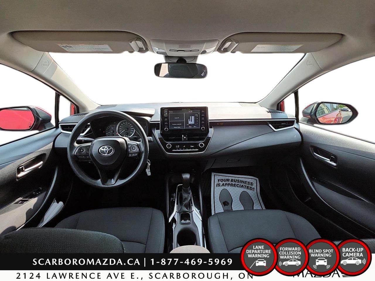 2020 Toyota Corolla LE Photo