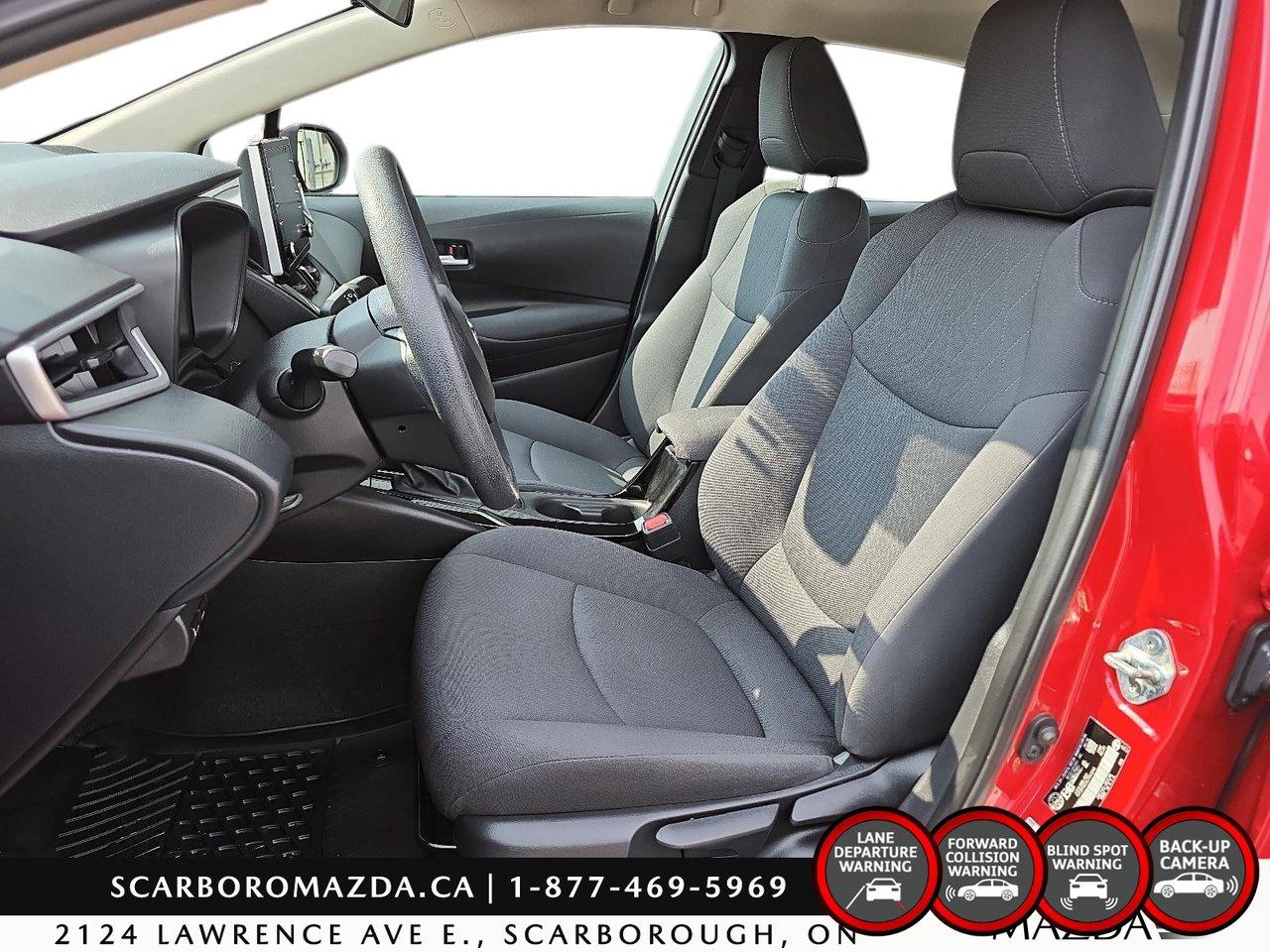 2020 Toyota Corolla LE Photo