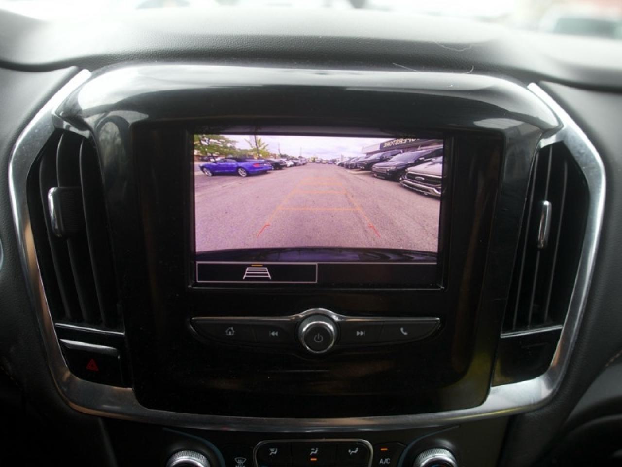 2021 Chevrolet Traverse LS  **8 PASSENGER** Photo