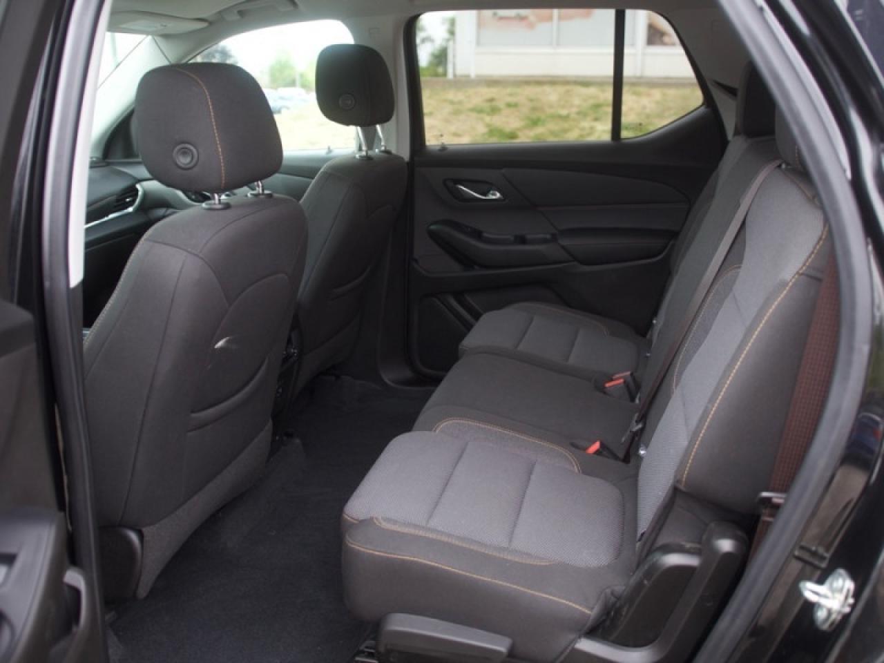 2021 Chevrolet Traverse LS  **8 PASSENGER** Photo