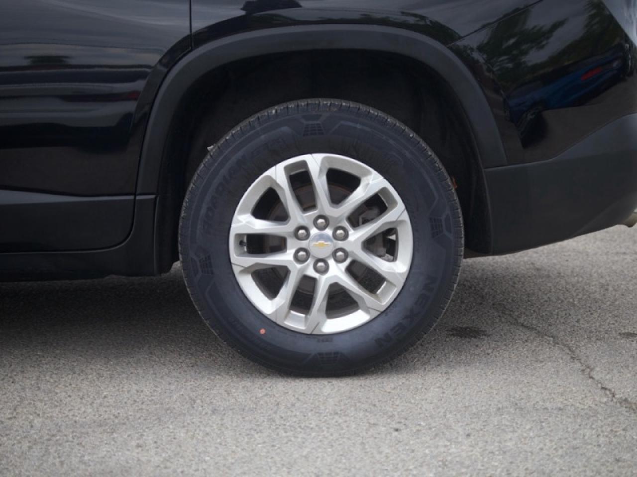 2021 Chevrolet Traverse LS  **8 PASSENGER** Photo