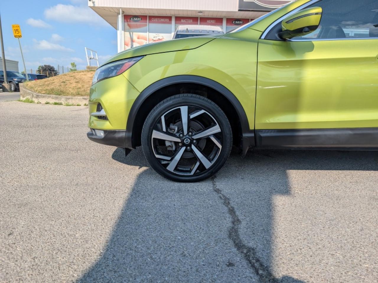 2020 Nissan Qashqai SL Platinum Package  **UNIQUE COLOR** Photo