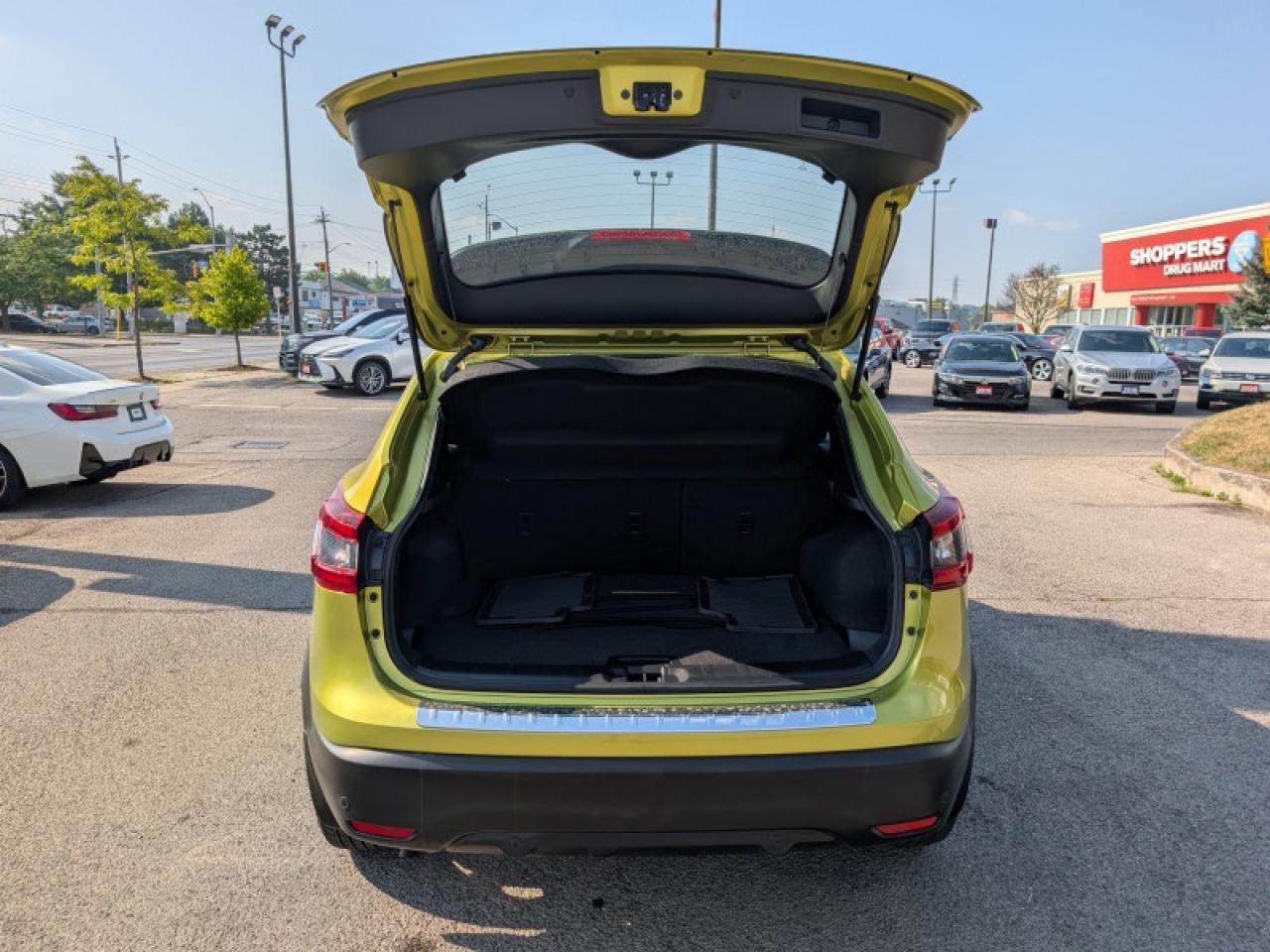 2020 Nissan Qashqai SL Platinum Package  **UNIQUE COLOR** Photo