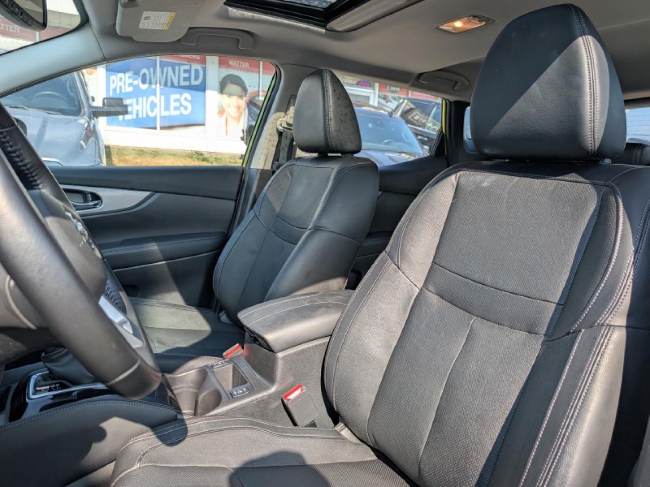 2020 Nissan Qashqai SL Platinum Package  **UNIQUE COLOR** Photo