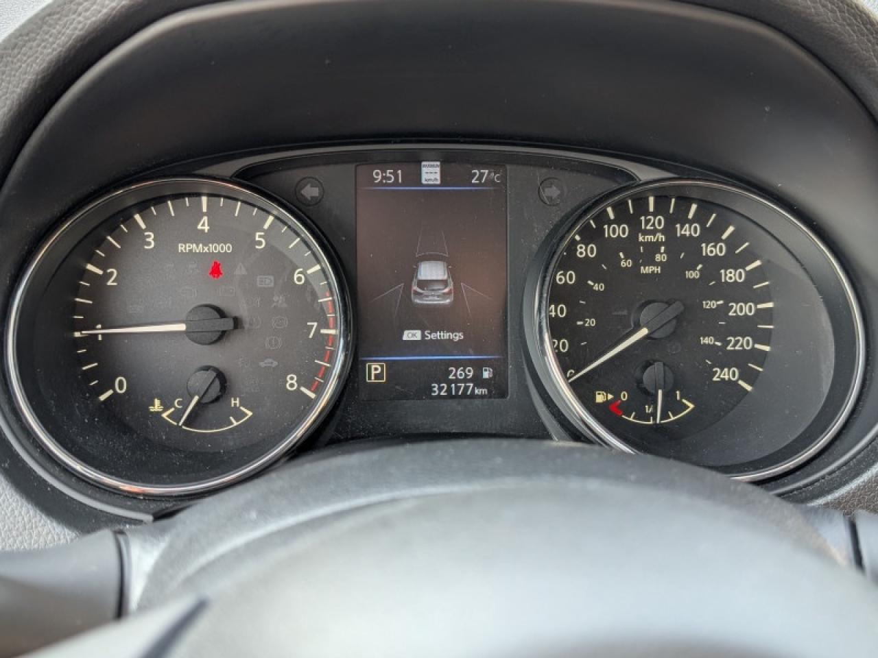 2020 Nissan Qashqai SL Platinum Package  **UNIQUE COLOR** Photo