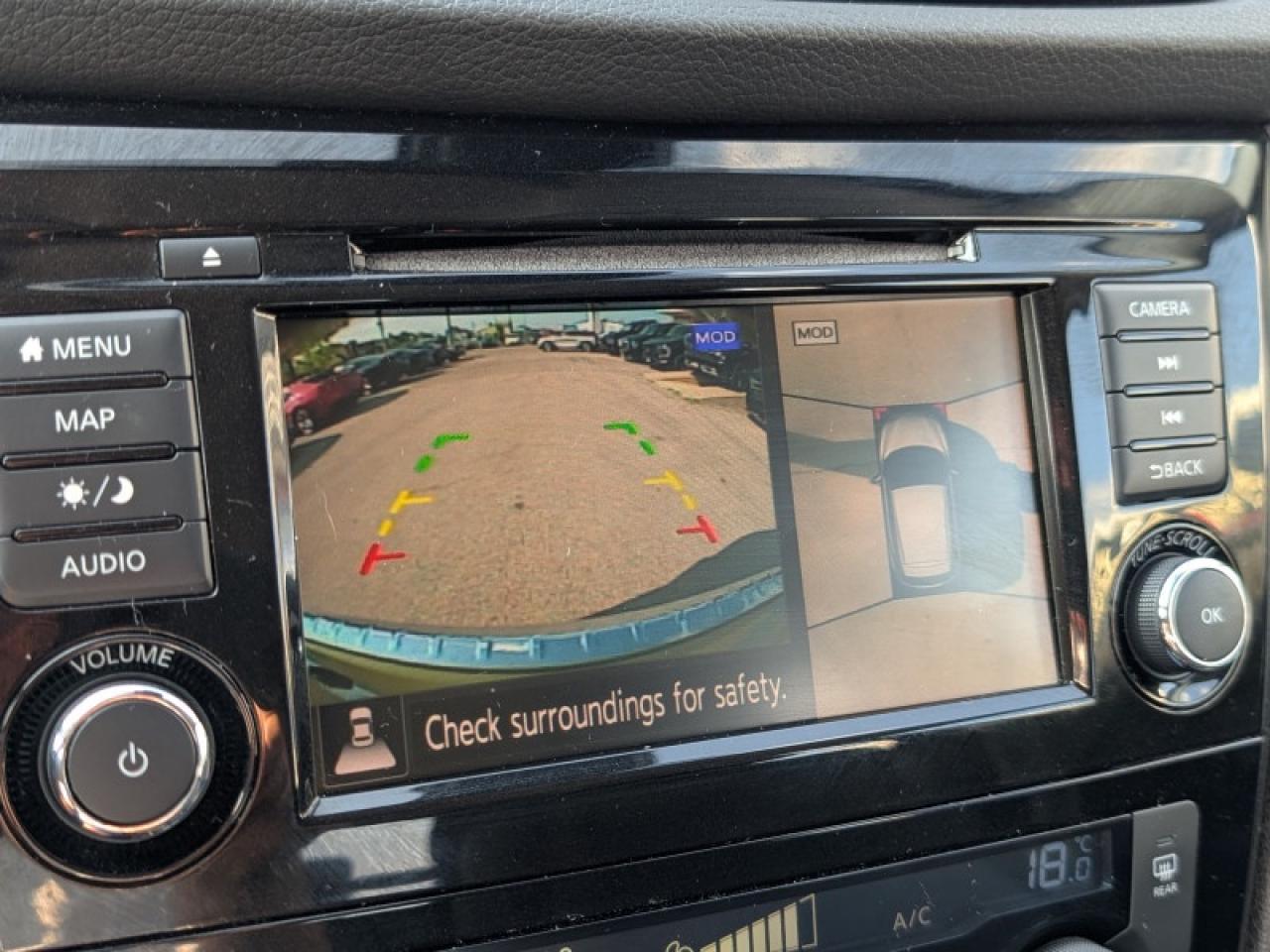 2020 Nissan Qashqai SL Platinum Package  **UNIQUE COLOR** Photo