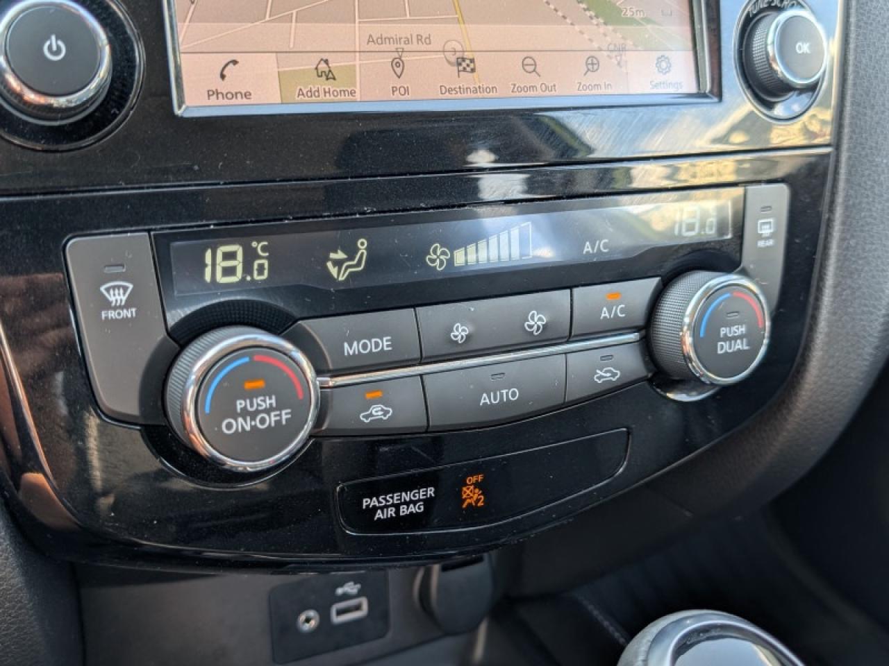 2020 Nissan Qashqai SL Platinum Package  **UNIQUE COLOR** Photo