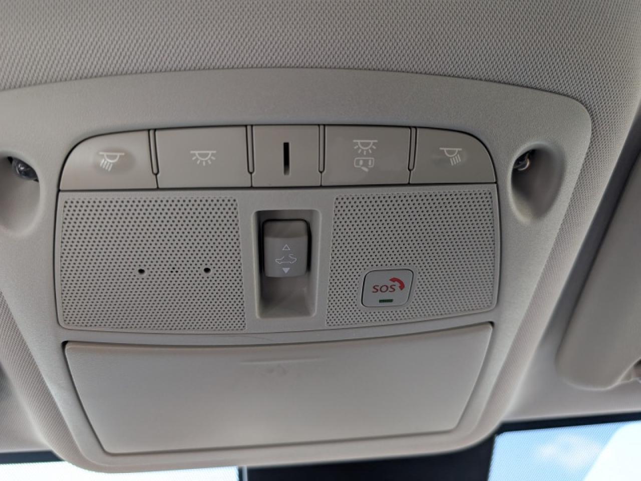 2020 Nissan Qashqai SL Platinum Package  **UNIQUE COLOR** Photo