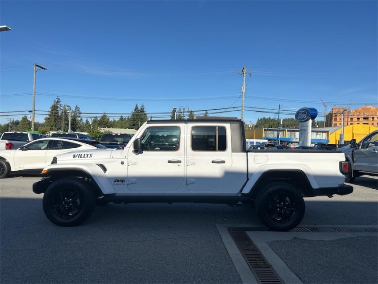 2023 Jeep Gladiator Willys  - Aluminum Wheels Photo1