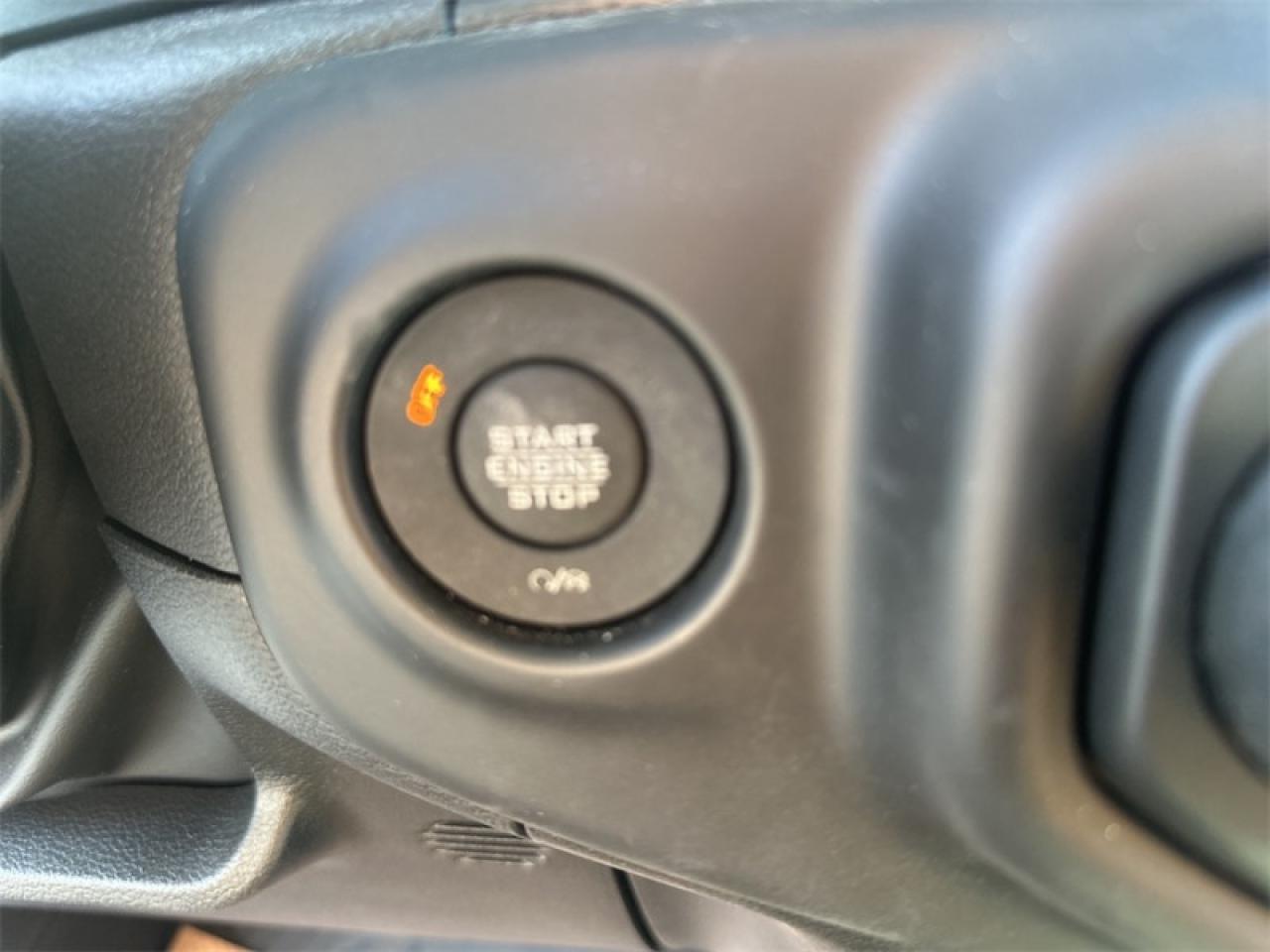 2023 Jeep Gladiator Willys  - Aluminum Wheels Photo5
