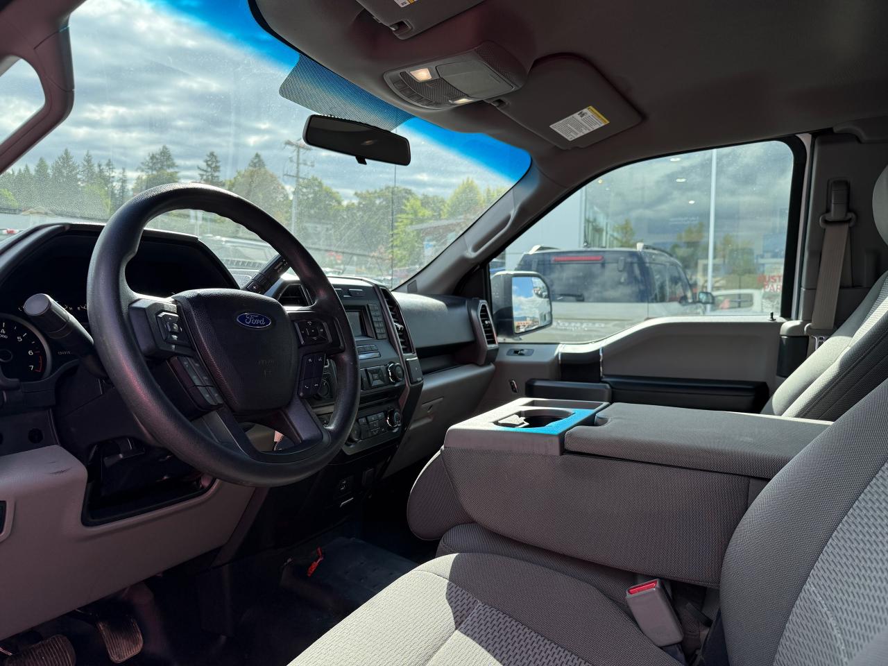2017 Ford F-150 XLT Photo5