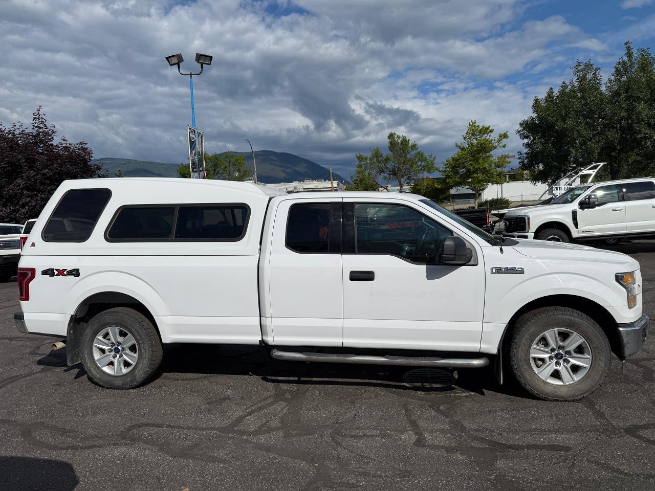 2017 Ford F-150 XLT Photo5