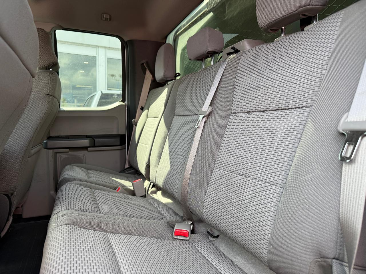 2017 Ford F-150 XLT Photo5