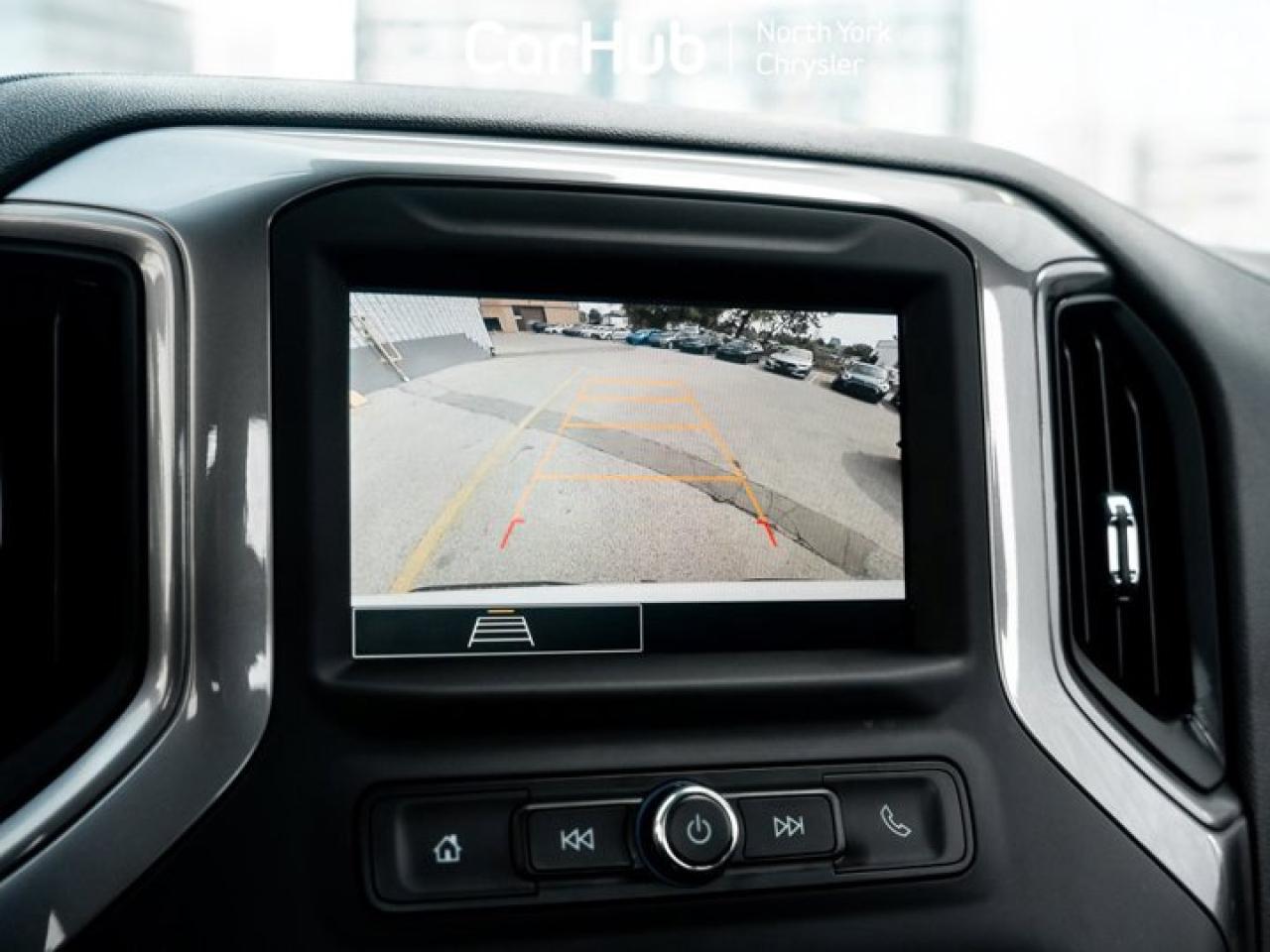 2023 Chevrolet Silverado 1500 2WD Work Truck 140" Apple CarPlay Android Auto Photo