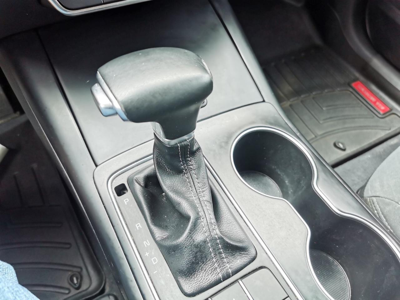 2019 Kia Sorento LX AWD - Photo #16