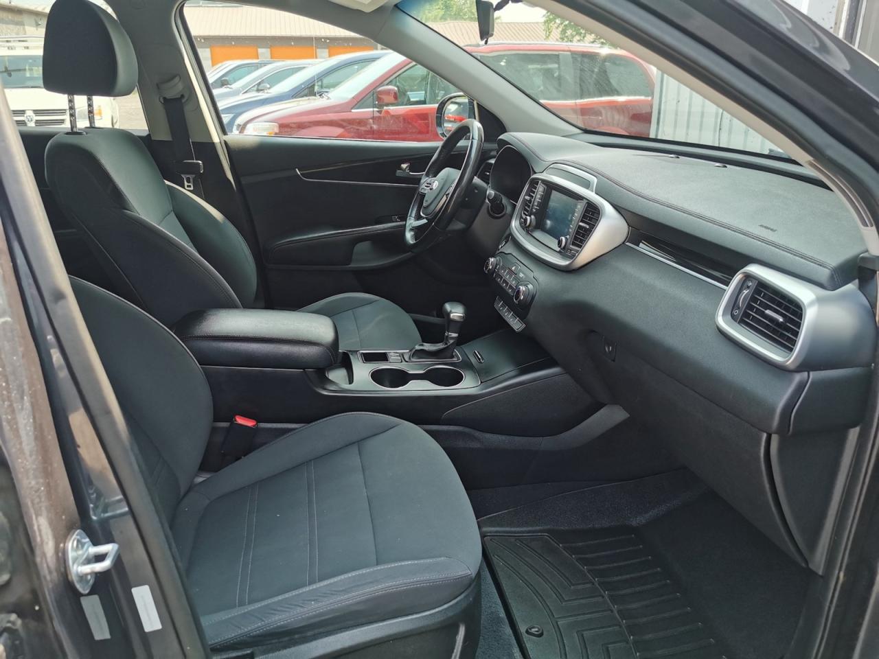 2019 Kia Sorento LX AWD - Photo #26