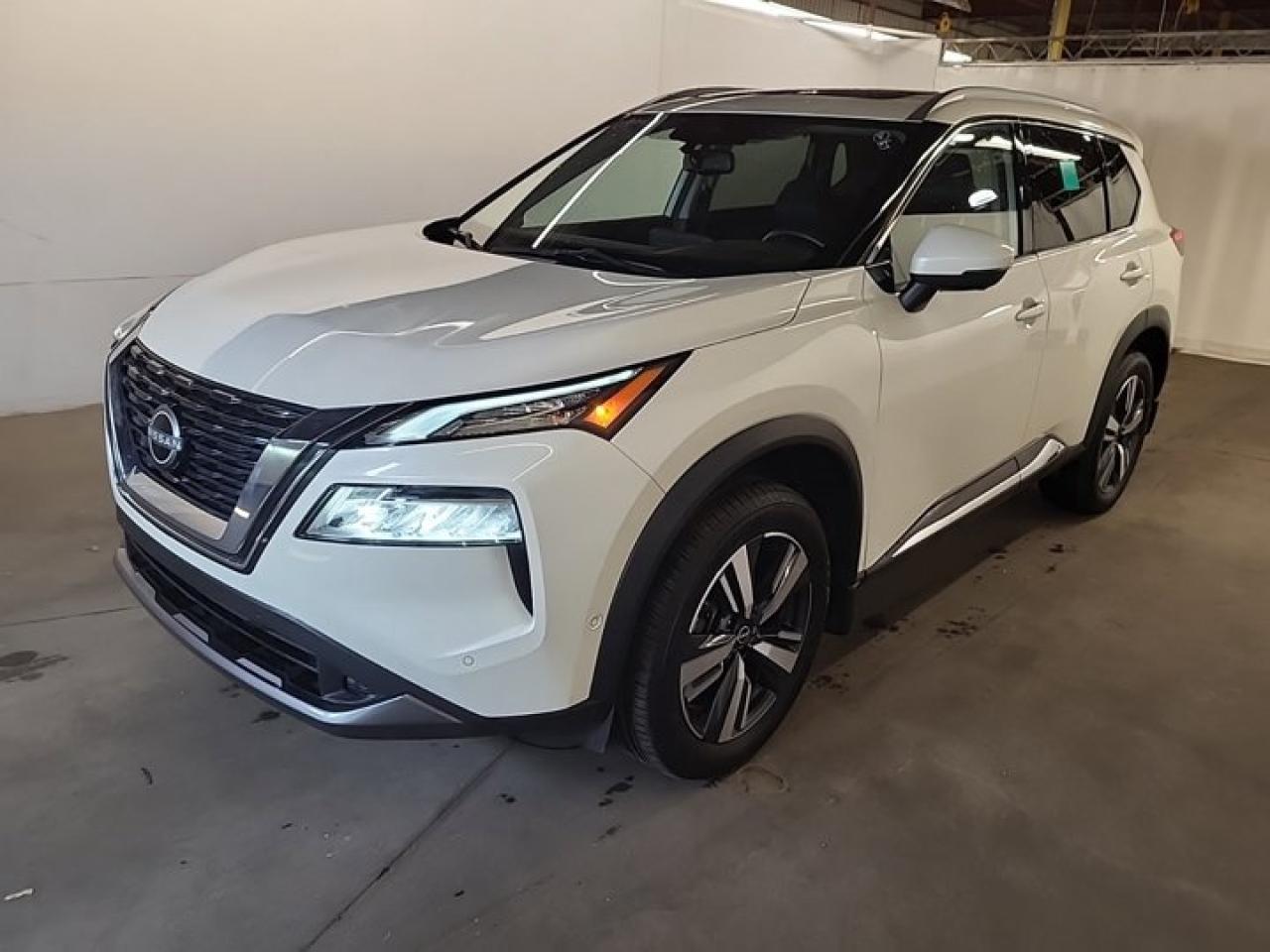 Used 2023 Nissan Rogue SL AWD | Leather | Sunroof | Nav | 360 Camera | Adaptive Cruise | Heated Wheel + Seats | and More ! for sale in Guelph, ON