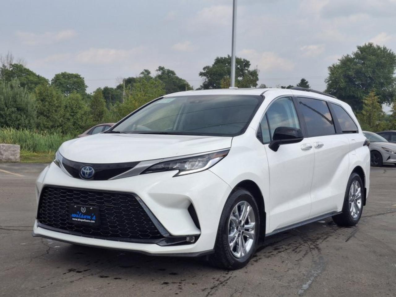 Used 2023 Toyota Sienna XSE Tech AWD | Rear Entertainment | Leather | Nav | Sunroof | Heated Wheel + Seats | and More ! for sale in Guelph, ON