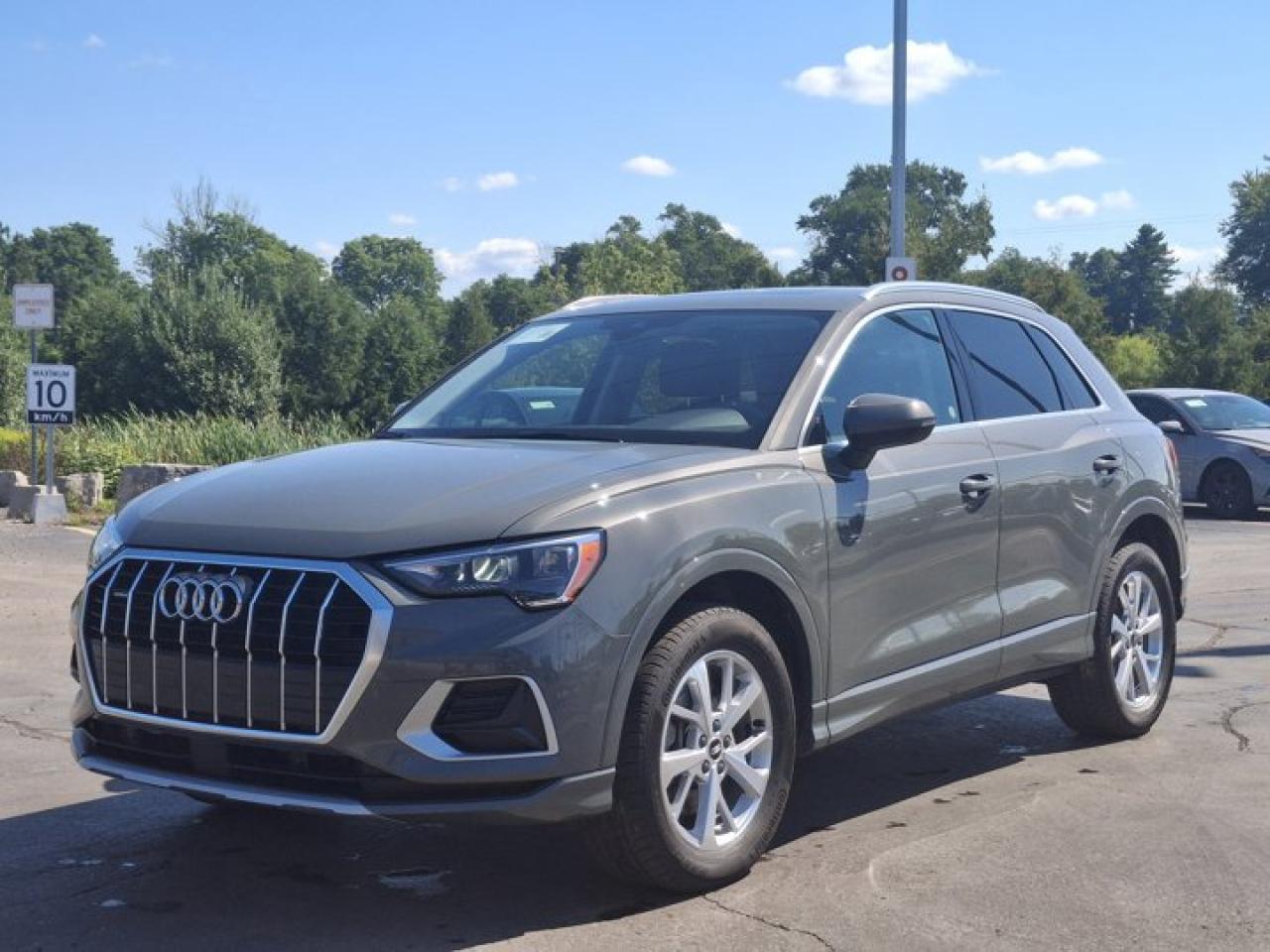 Used 2021 Audi Q3 Progressiv AWD | Leather | Pano Roof | Heated Wheel + Seats | Rear Camera | Power Seat | and More ! for sale in Guelph, ON