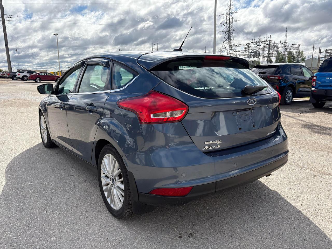 2018 Ford Focus Titanium Hatch Photo5
